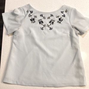 Petite Small Banana Republic shortsleeved blouse with jewel detail
